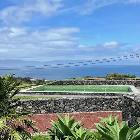 Casas Da Prainha C * Prainha (Sao Roque do Pico)